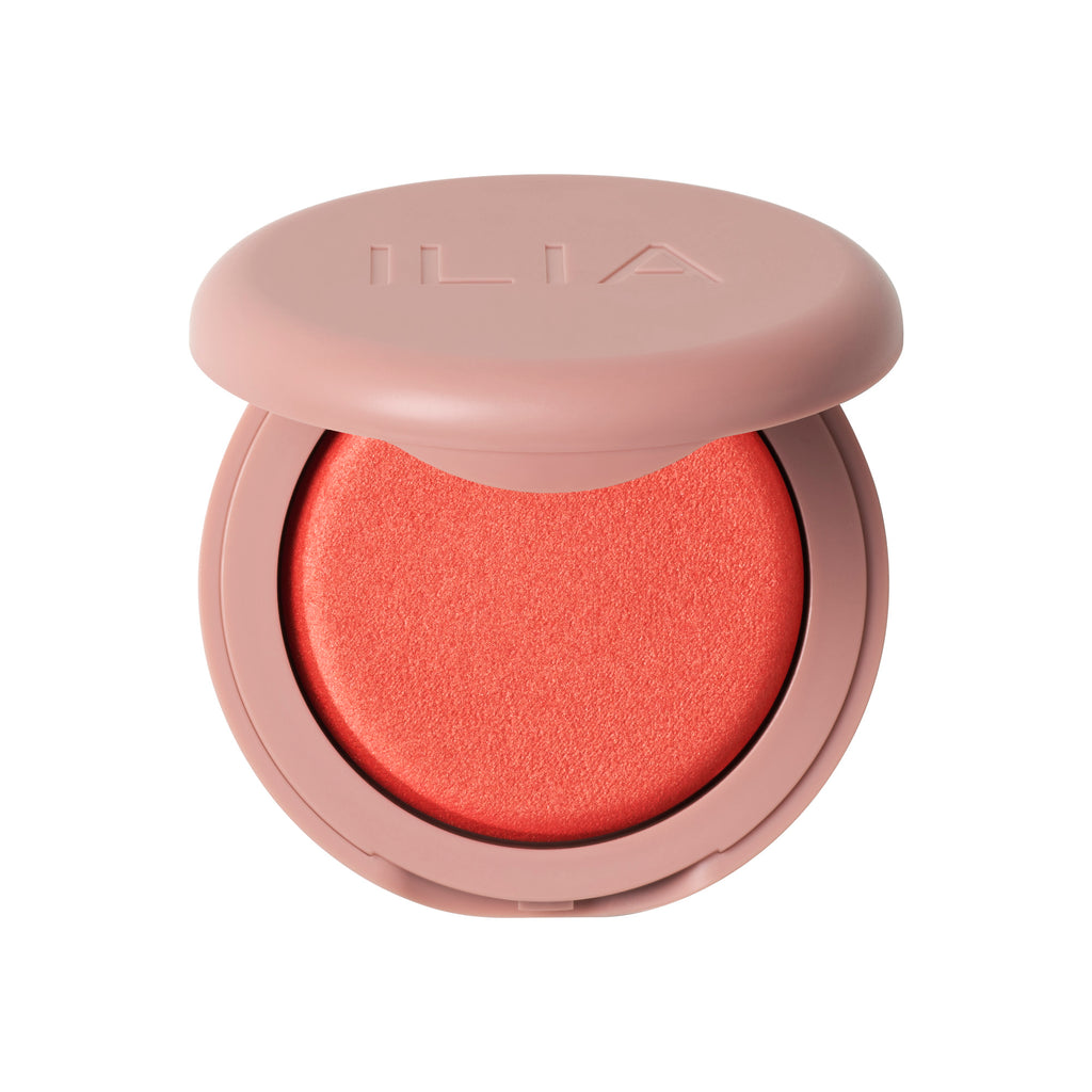 Shade swatch pulse. Weightless color meets a soft-focus filter.
