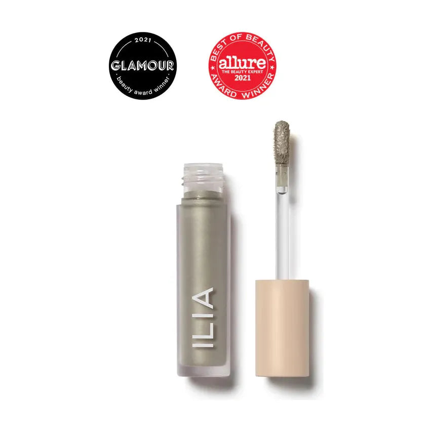 Ilia brand mascara with wand applicator and awards from glamour and allure for best of beauty 2021.