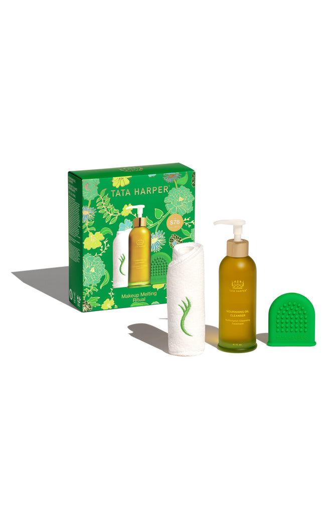 Give your skin a fresh start. Nourishing Oil Cleanser is the perfect first step in any skincare ritual to melt away makeup, SPF, dirt and grime.