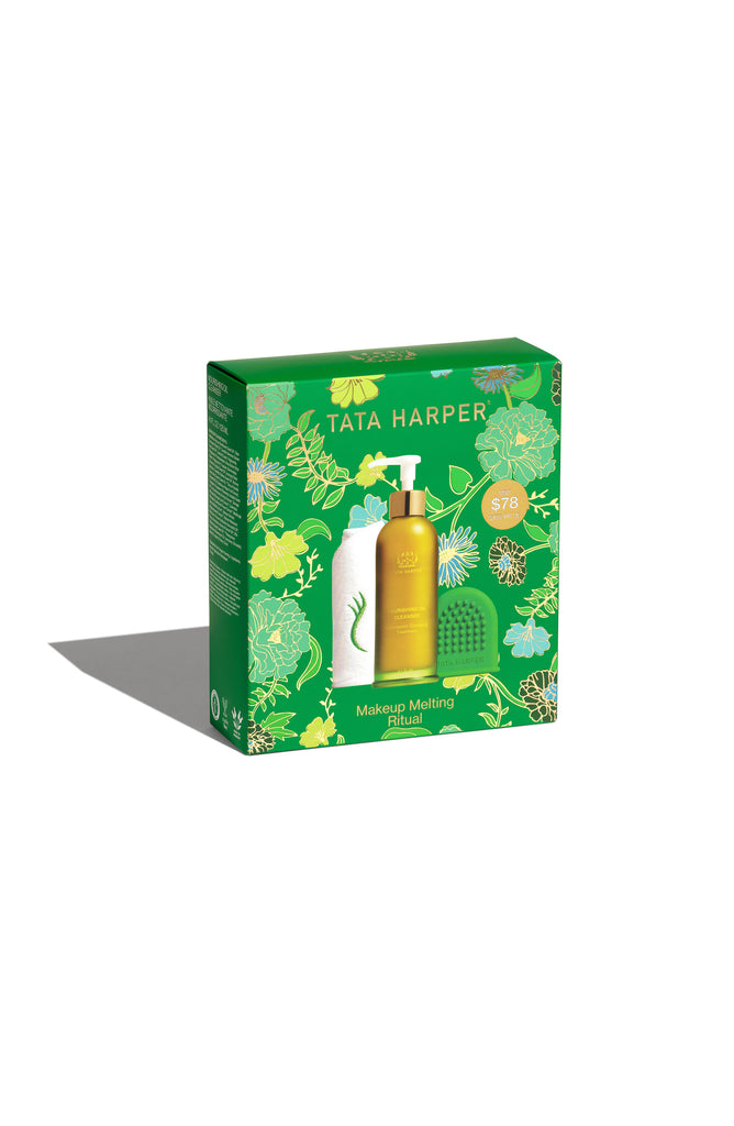 Give your skin a fresh start. Nourishing Oil Cleanser is the perfect first step in any skincare ritual to melt away makeup, SPF, dirt and grime.