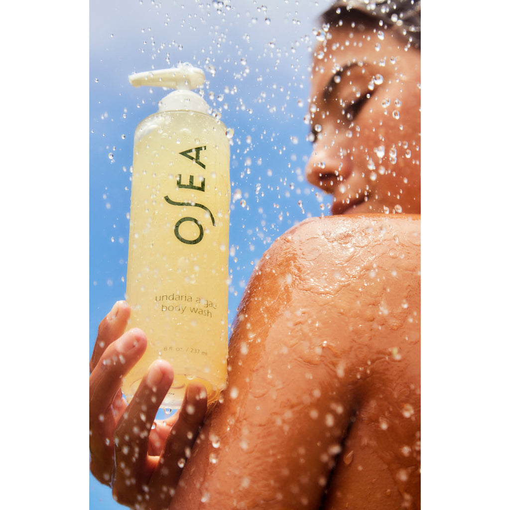 Seaweed-boosted body wash effectively cleanses and removes impurities, leaving skin soft &amp; renewed.