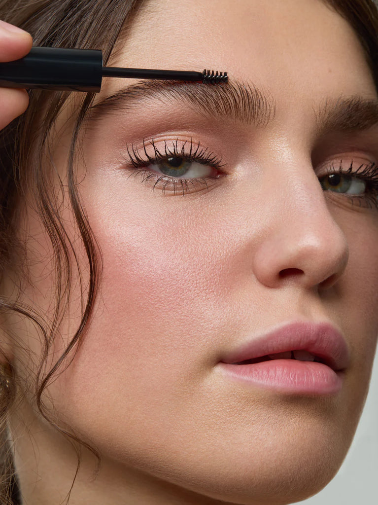 Model showing CLEAR 02: Clear, without colour pigments and with a silky sheen, this reflective shade creates a