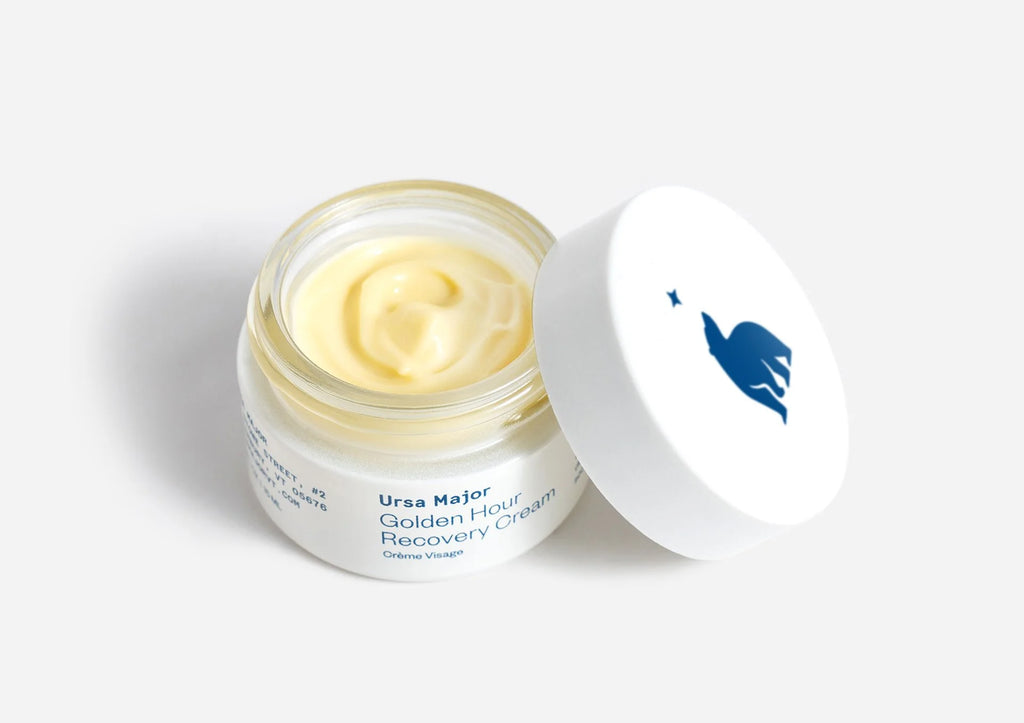  This wonderfully rich daily face cream sinks right into skin, providing deep hydration and nourishment on contact. 