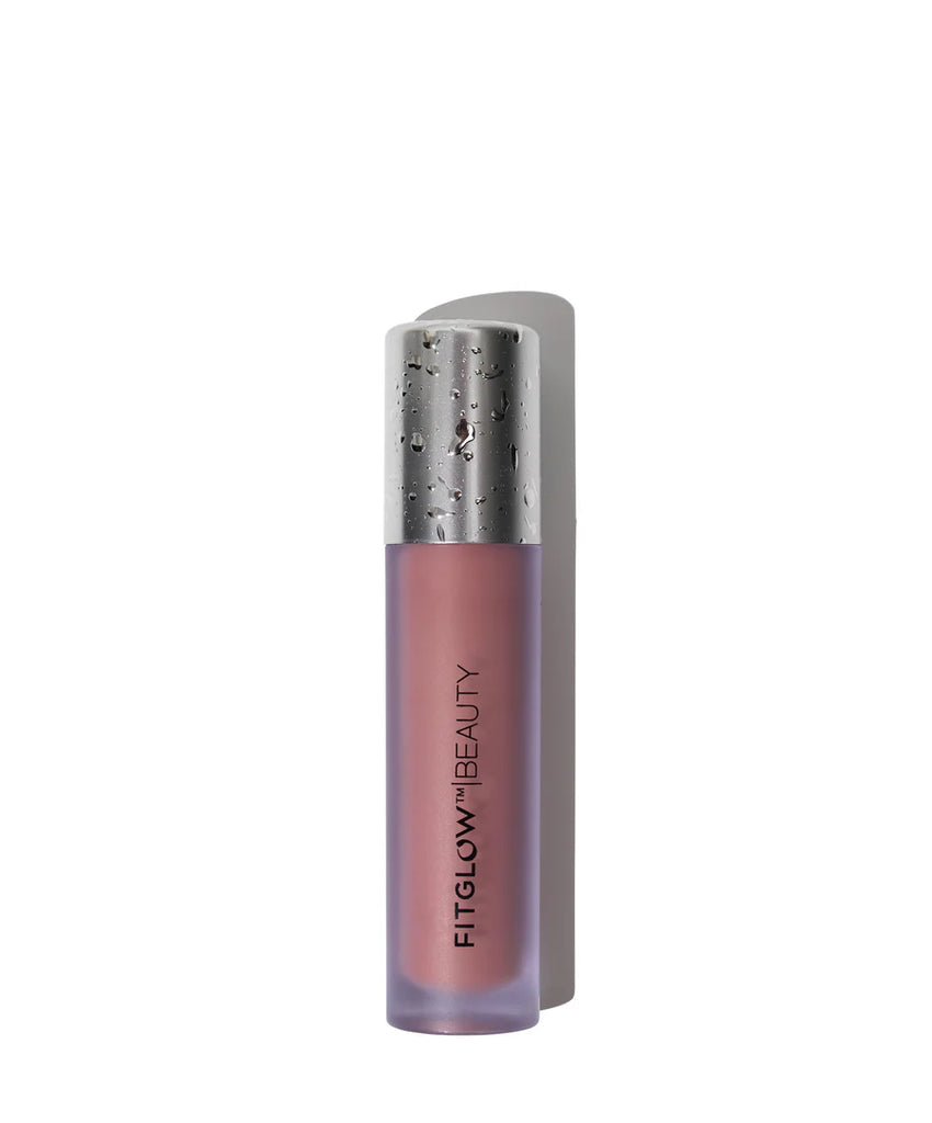 INSTANTLY IMPROVES LIP STRUCTURE, SOFTNESS AND HYDRATION.