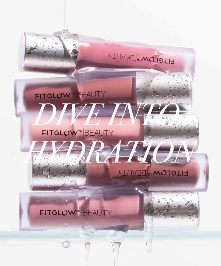 INSTANTLY IMPROVES LIP STRUCTURE, SOFTNESS AND HYDRATION.