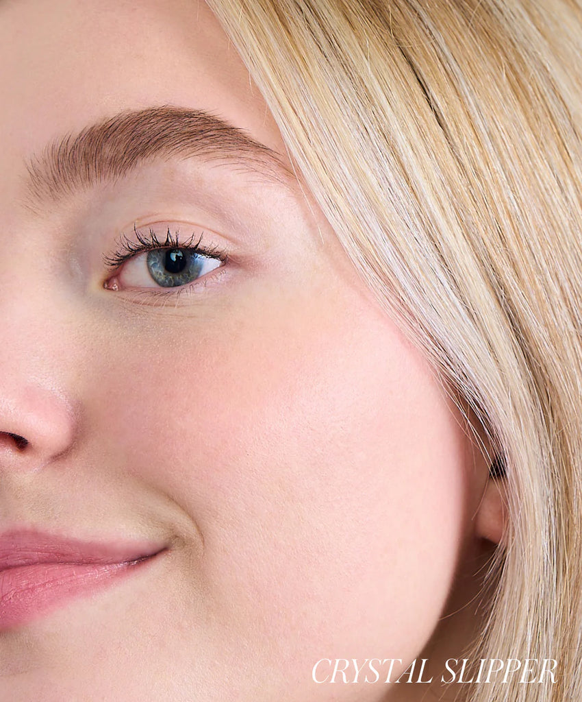 Model showing shade Crystal Slipper